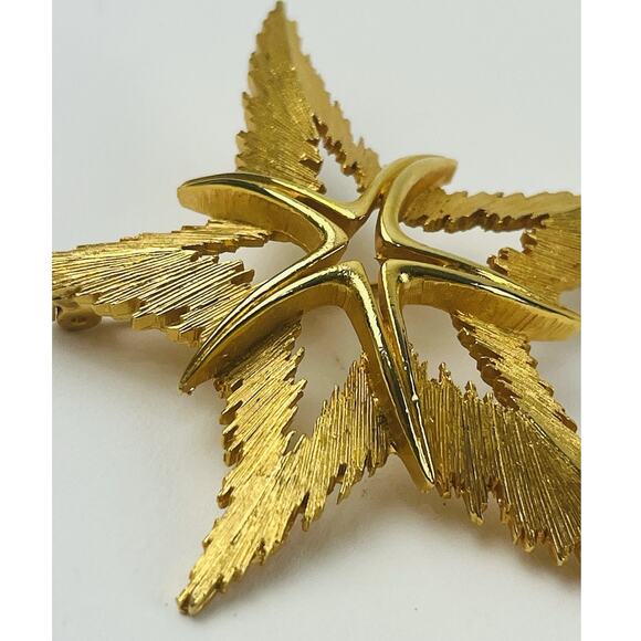 JJ Jonette Jewelry Star Starfish Chunky Brooch Vintage Gold Tone Celestial Ocean - Picture 2 of 14
